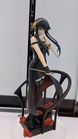 Mô Hình Yor Forger - Rose Flower - Spy × Family - DXF Figure (Bandai Spirits) FIGURE CHÍNH HÃNG