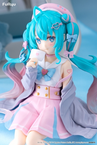 MÔ HÌNH Hatsune Miku - Piapro Characters - Noodle Stopper Figure - Koisuru Sailor Fuku, Gray ver. (FuRyu) FIGURE CHÍNH HÃNG