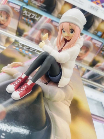 MÔ HÌNH Kagamihara Nadeshiko - Yurucamp Season 3 - PenLife! (Bandai Spirits) FIGURE CHÍNH HÃNG