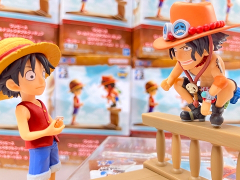 MÔ HÌNH Monkey D. Luffy - Portgas D. Ace - One Piece - Log Stories - World Collectable Figure (Bandai Spirits)FIGURE CHÍNH HÃNG