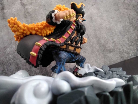 MÔ HÌNH Marshall D. Teach - One Piece - Senkou Zekkei (Bandai Spirits)FIGURE CHÍNH HÃNG