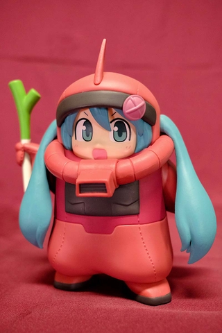MÔ HÌNH  Hatsune Miku - Gundam - Piapro Characters - Gundam x Miku - Char Zakugurumi (Bandai Spirits) FIGURE CHÍNH HÃNG