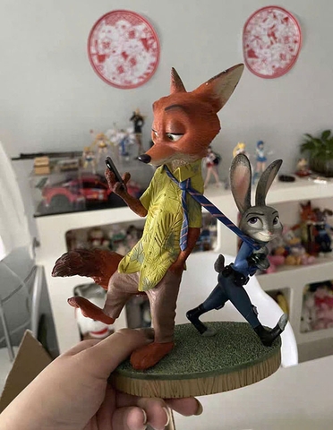 MÔ HÌNH Nick & Judy - Zootopia - Disney Showcase – Unbreakable Bond (Enesco) FIGURE CHÍNH HÃNG