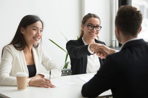 Giới thiệu bản thân cho buổi phỏng vấn suôn sẻ và thành công