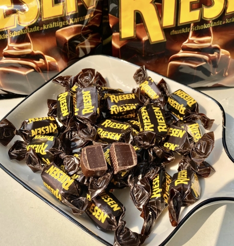 Kẹo Socola đen Riesen 105g [TẾT]