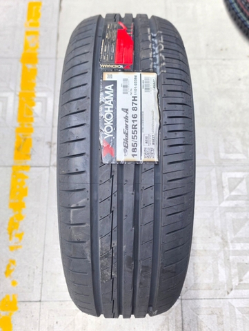 185/55R16 YOKOHAMA Thái BluEarth-A AE50
