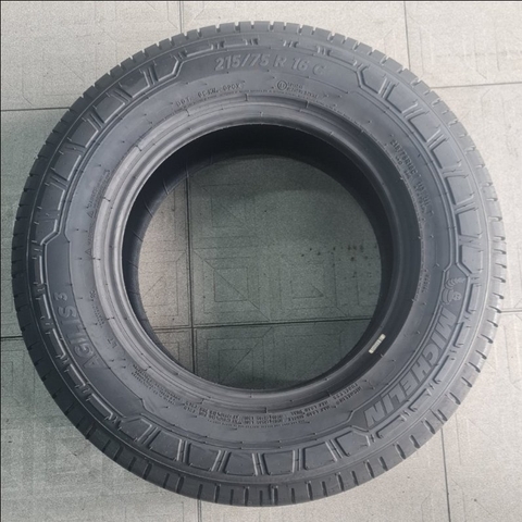 215/75R16 C MICHELIN Thái Agilis 3 RC