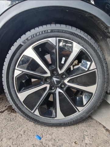 245/45R20 MICHELIN Thái PILOT SPORT 4 SUV FRV