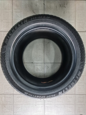 235/55R19 Runflat MICHELIN China Pilot Sport 4 SUV ZP FRV