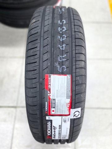 205/65R15 94H Yokohama Nhật BluEarth-GT AE51