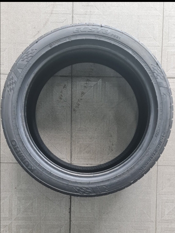 215/45R18 KUMHO Việt Nam ECSTA PS31