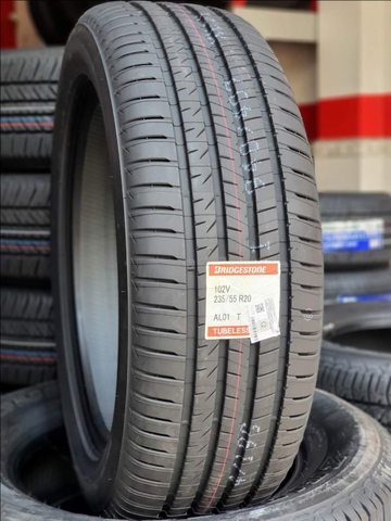 235/55R20 BRIDGESTONE Nhật ALENZA 001