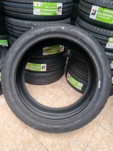 255/40R20 BRIDGESTONE EU (HUNGARY) TURANZA T005 MO-S (Mút trong)