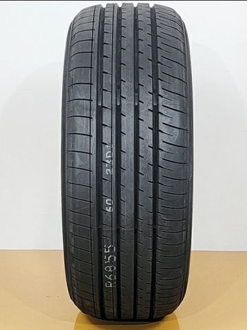 235/65R17 YOKOHAMA Nhật BluEarth-XT AE61