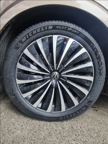 235/50R20 MICHELIN EU FRANCE PILOT SPORT EV