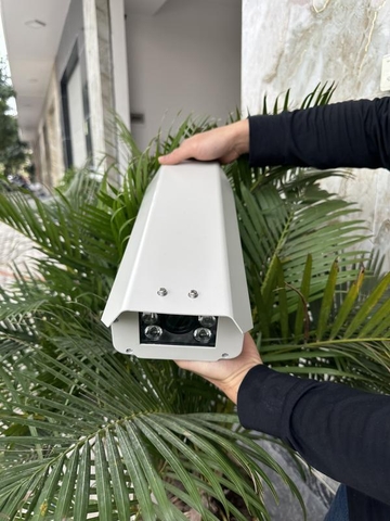 Camera quay biển số xe di chuyển, CHẠY SIM 4G hoặc wifi, sử dụng điện hoặc năng lượng mặt trời chuyên dụng lắp đặt giám sát di chuyển, quay cả đêm lẫn ngày