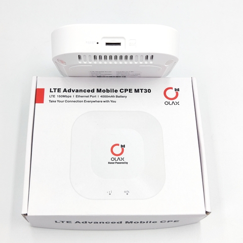 Bộ phát wifi 4G cầm tay Olax MT30 tích hợp pin 4000mAh, có 1 cổng LAN