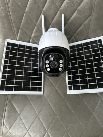 Camera 4g năng lượng mặt trời bền bỉ, có 2 tấm pin, sử dụng độc lập