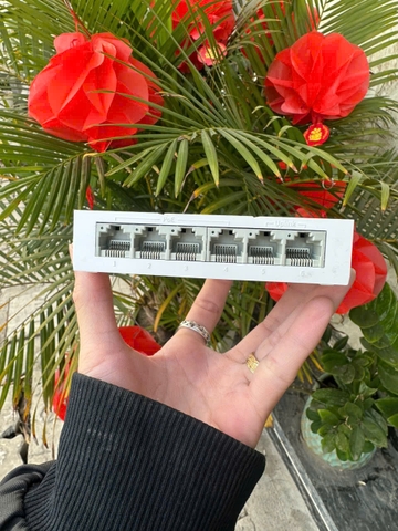 Switch POE Mercury 4 cổng POE + 1 cổng Uplink, 4 cổng POE + 2 cổng Uplink, 7 cổng POE + 1 cổng Uplink, 8 cổng POE + 2 cổng Uplink