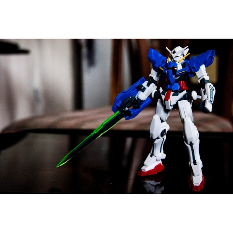 Mô Hình Lắp Ráp HG GN-001 00 Exia Bandai 4573102579270 - GDC