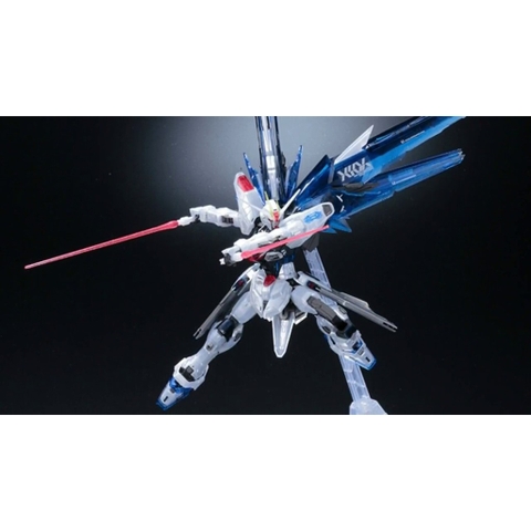 Mô Hình Lắp Ráp Gundam MG Freedom 2.0 Clear Color The Gundam Base - GDC