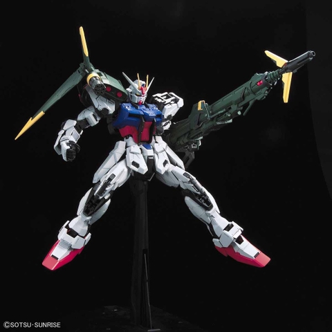 Mô hình lắp ráp PG 1/60 GAT - X105 + AQME-YM1 PERFECT STRIKE GUNDAM Bandai 4573102590114
