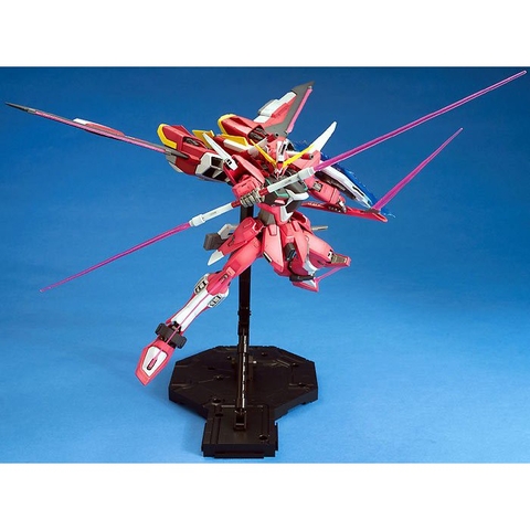 Mô hình lắp ráp MG ZGMF-X19A Infinite Justice Gundam 1/100 Bandai 4573102630414