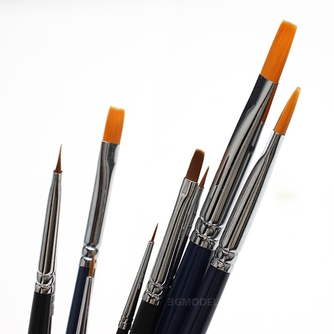 Cọ tô màu mô hình