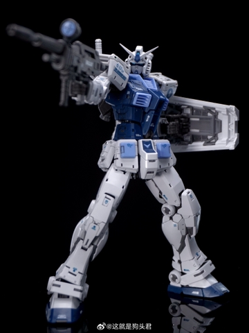 Mô hình lắp ráp Panda Model 1/100 RX-78-2 Gundam Ver.2.0 Base Color ( Tặng kèm Led & Decal nước)