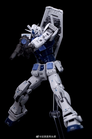 Mô hình lắp ráp Panda Model 1/100 RX-78-2 Gundam Ver.2.0 Base Color ( Tặng kèm Led & Decal nước)
