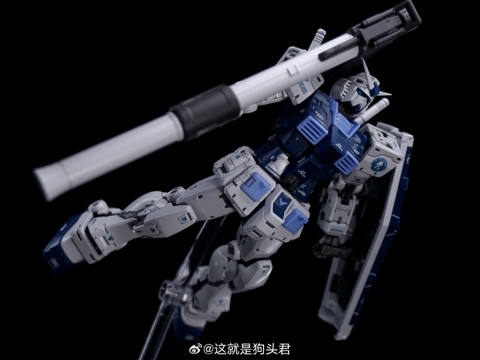 Mô hình lắp ráp Panda Model 1/100 RX-78-2 Gundam Ver.2.0 Base Color ( Tặng kèm Led & Decal nước)