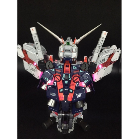 Mô Hình Gundam Model 1/35 UNICORN HEAD BUST