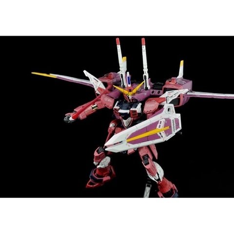 Mô hình lắp ráp Gundam RG Justice ZGMF-X09A Bandai - GDC 4573102616159
