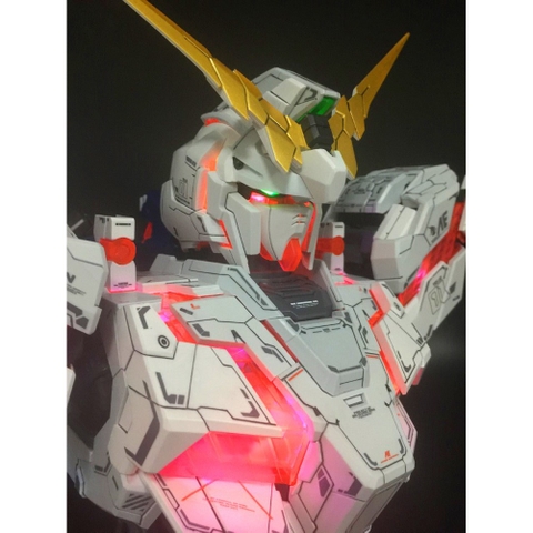 Mô Hình Gundam Model 1/35 UNICORN HEAD BUST