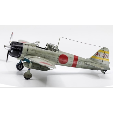 Mô hình lắp ráp Máy bay chiến đấu 1/48 Mitsubishi A6M2 Zero fighter ( ZEKE ) 61016