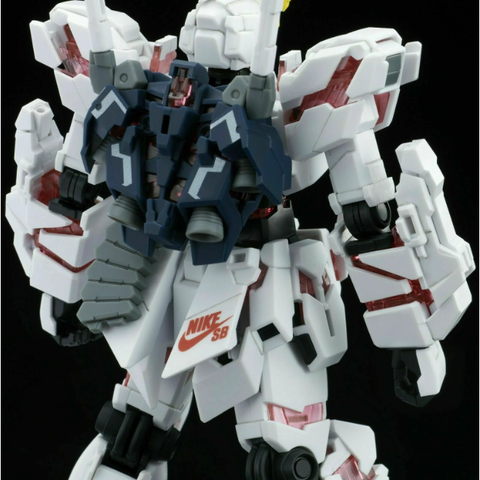 Mô hình Lắp ráp HG Bandai Gundam x Nike SB Unicorn White