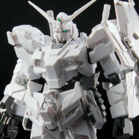 Mô Hình Lắp Ráp HGUC 1/144 Unicorn Gundam Destroy Mode Painting Model The Gundam Base Ltd Bandai