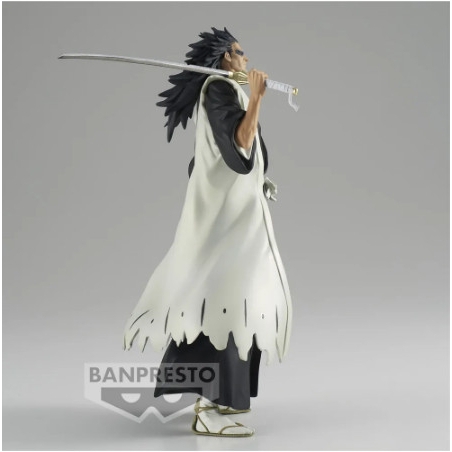 Mô Hình Lắp Ráp BLEACH SOLID AND SOULS Kenpachi Zaraki Figure Bandai Banpresto