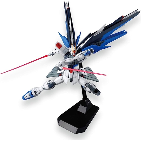 Mô Hình Lắp Ráp MG Gundam Freedom Ver 2.0 Model (Tặng Đế Base + Decal)