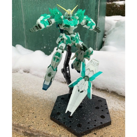Mô Hình Lắp Ráp HG 1/144 Limited Unicorn Luminous No 823 GDC