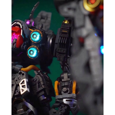 Mô Hình Lắp Ráp Axcis Model 1/100 Osiris Aerial Dominator (Kshatrya)