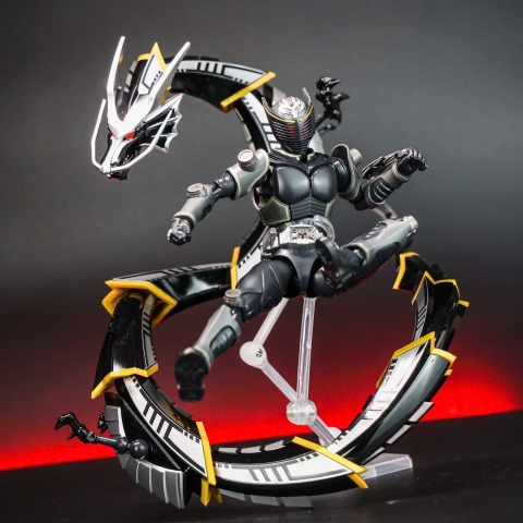 Mô Hình Lắp Ráp Figure Rise Masked Rider Ryuga Kamen Ace Studio 63933 ( Kèm Rồng Black Dragredder )