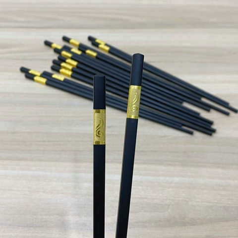 Đũa đầu vuông hoa văn vàng Y20-16