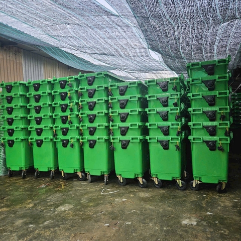 Thùng rác nhựa 660 lít