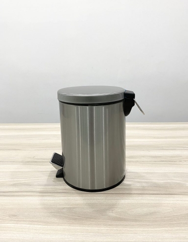 Thùng rác chân đạp 8L SB08 có giảm âm