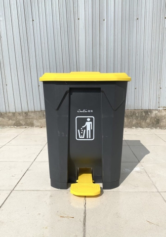 Thùng rác nhựa B2-010A