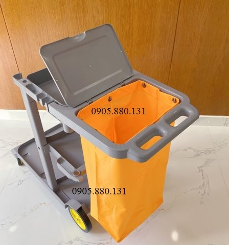 Xe dọn vệ sinh D-11-1