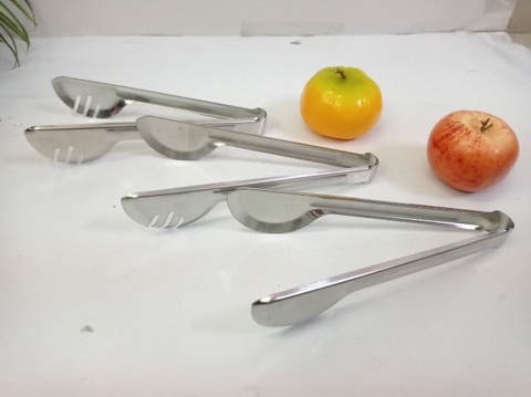 Gắp thức ăn bán nguyệt