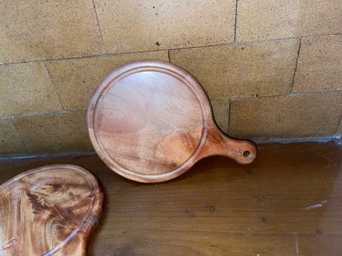 Khay Gỗ Tròn Pizza Tay Cầm 24cm