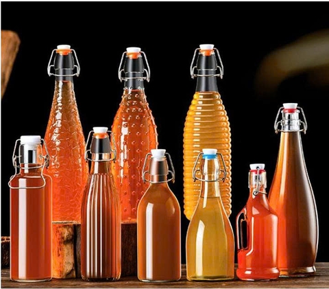 Bình thủy tinh nắp gài có họa tiết